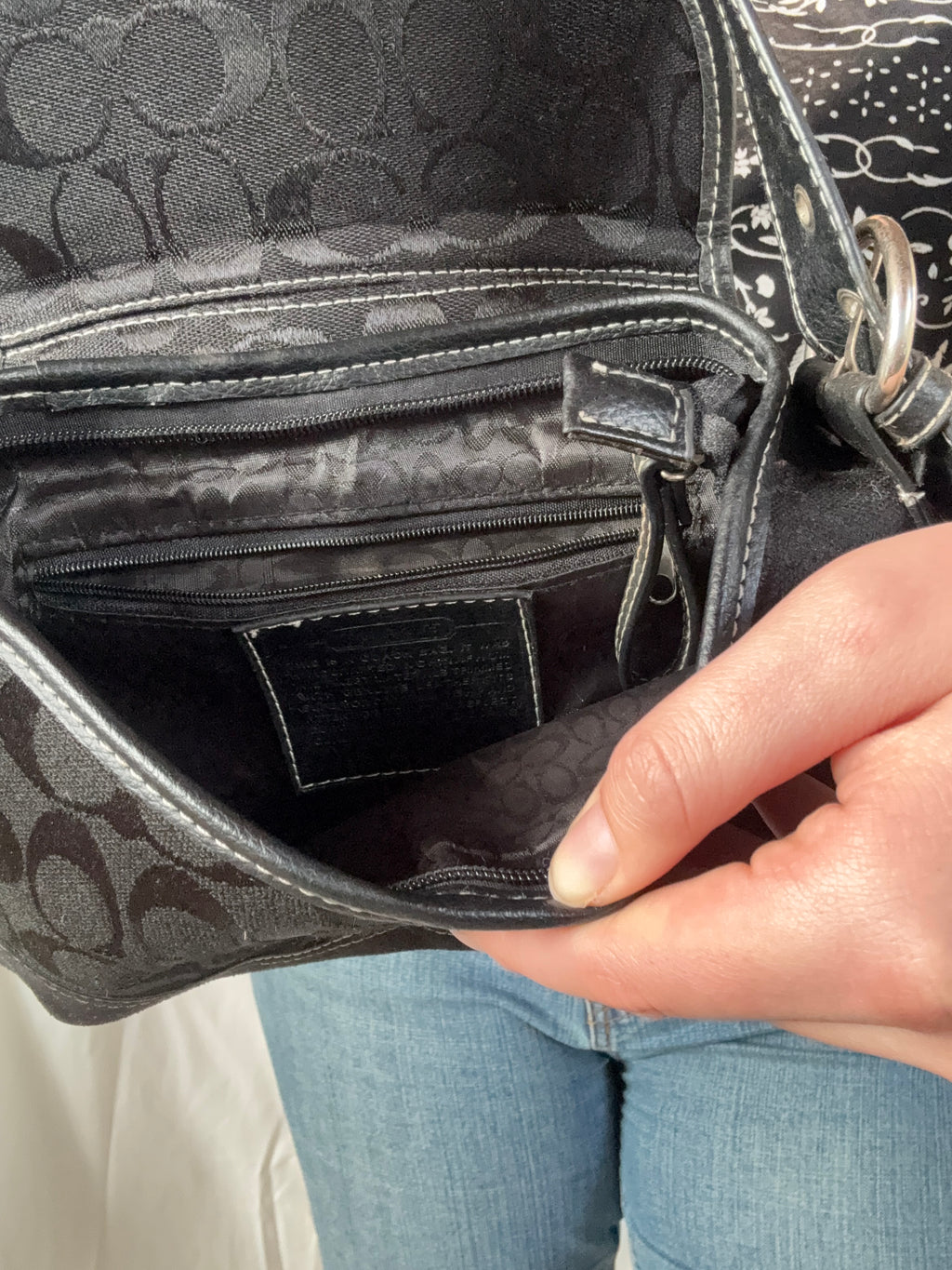 Black Vintage Coach Bag - Zip Vintage