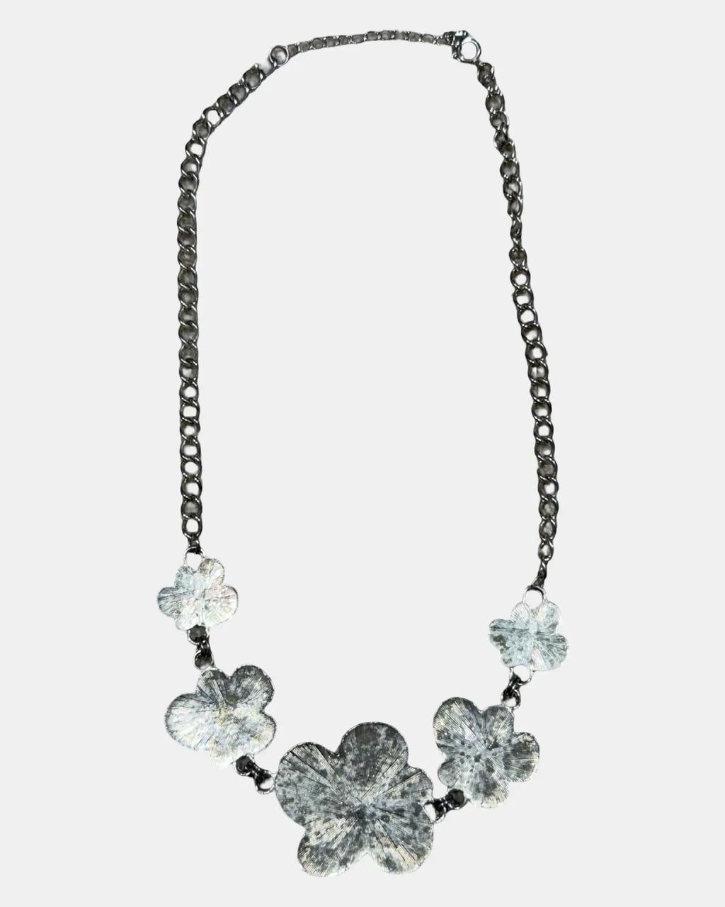 Cunky Flower Necklace