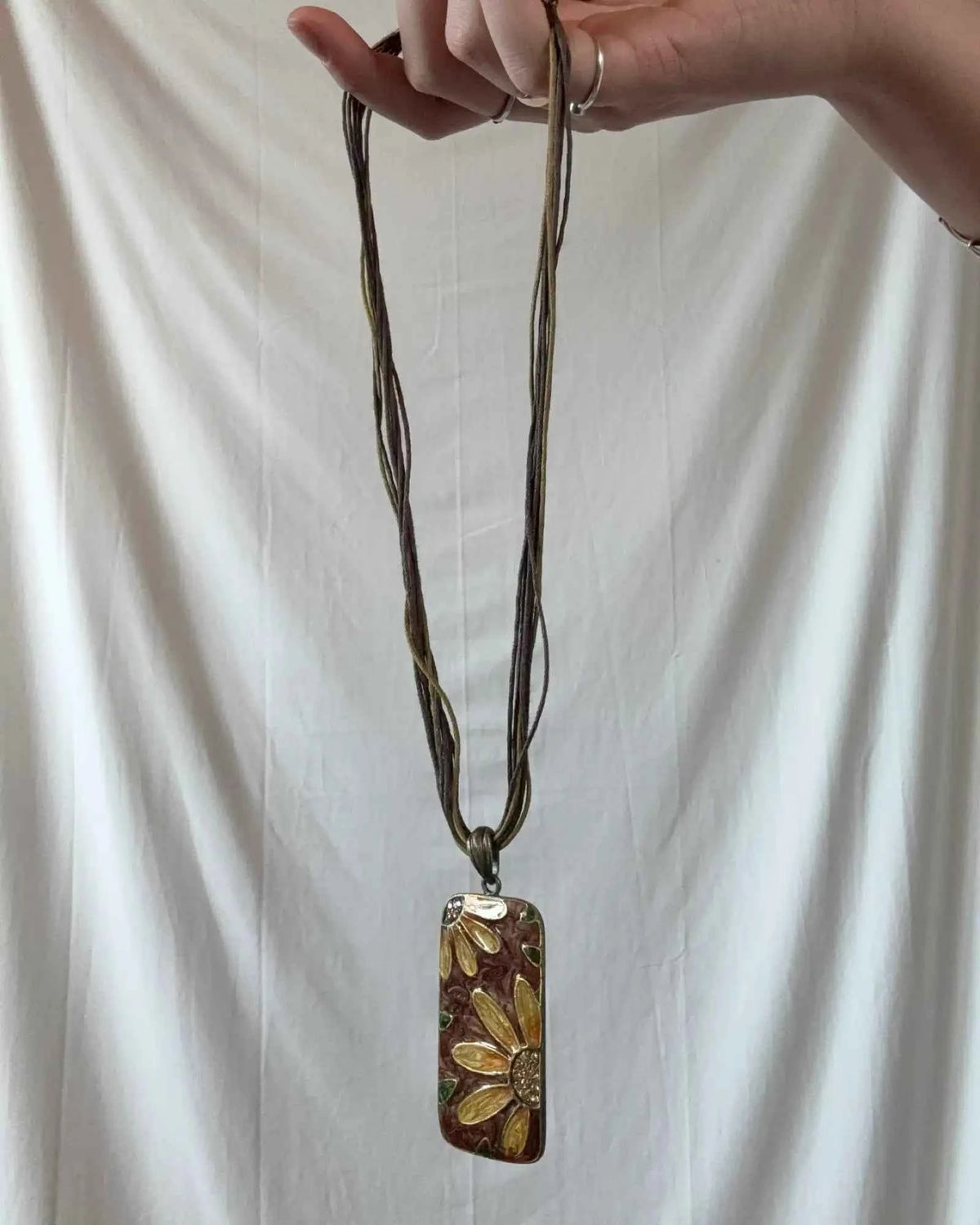 Brown Flower Pendant Necklace