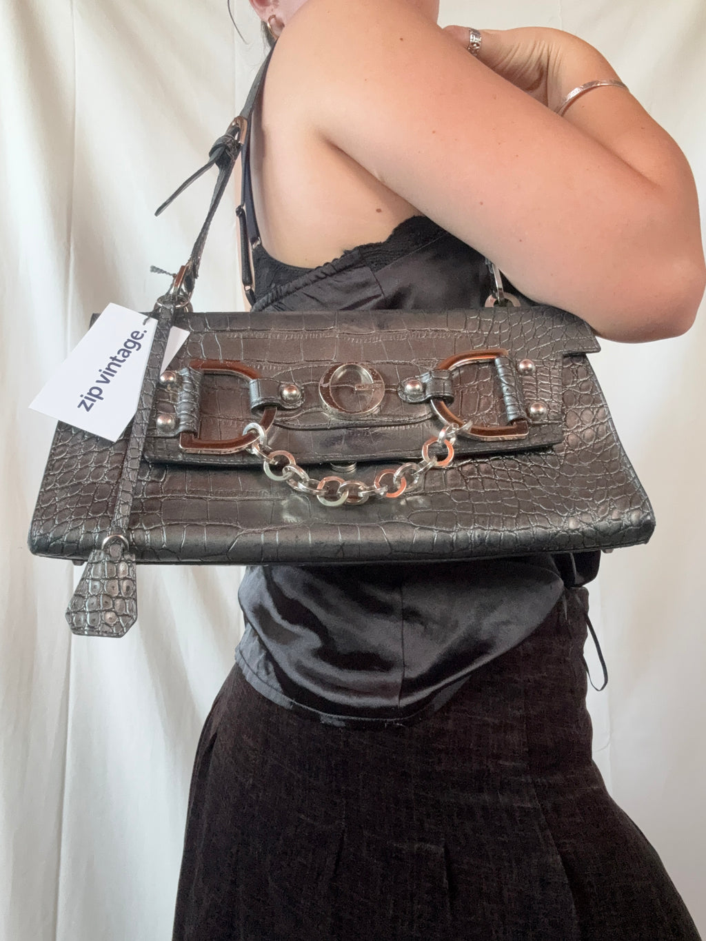 Vintage Guess Shoulder Bag with Buckle Detailing - Zip Vintage