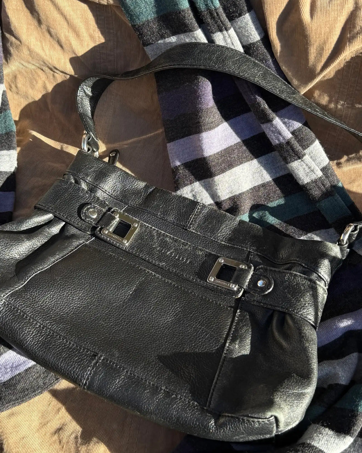 Vintage 90s Style Black Leather Shoulder Bag