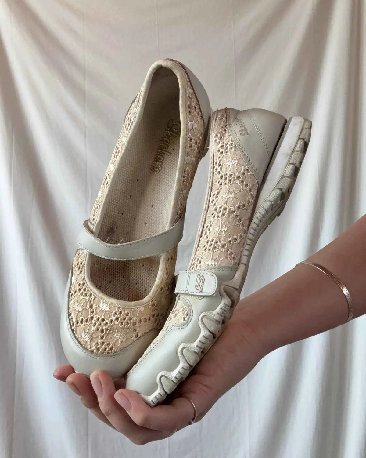 Cream Velcro Sketchers