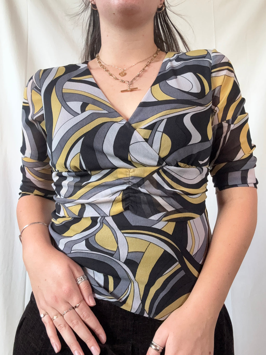 90s Black Yellow and Grey Mesh Long Sleeve | Size M - Zip Vintage