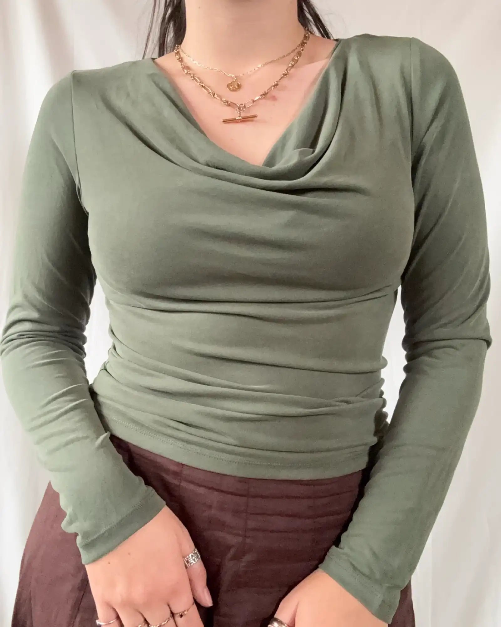 Green Long Sleeve Scoop Neck Top