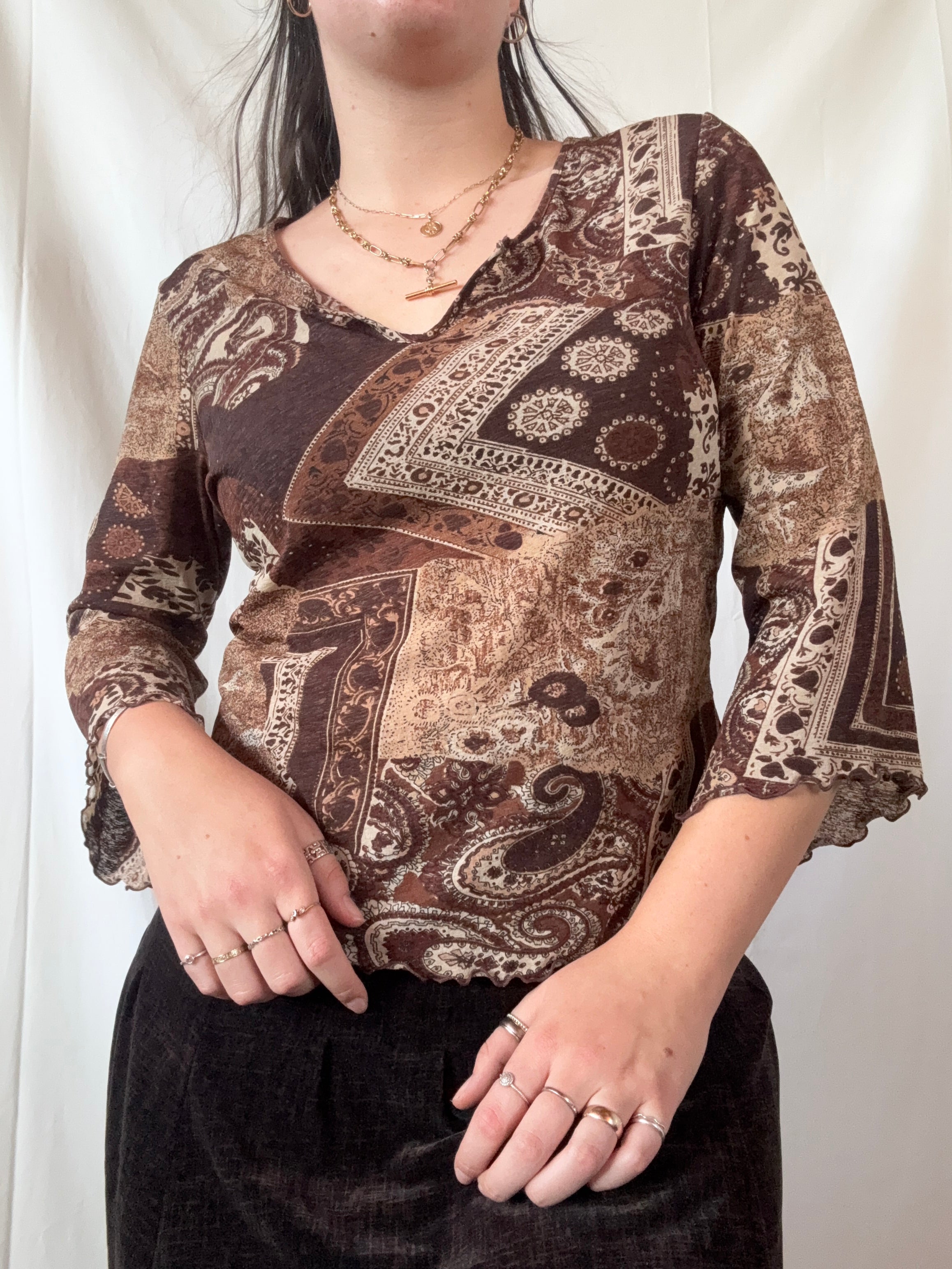 Brown Mesh Long Sleeve with Paisley Pattern | Estimated Size L - Zip Vintage