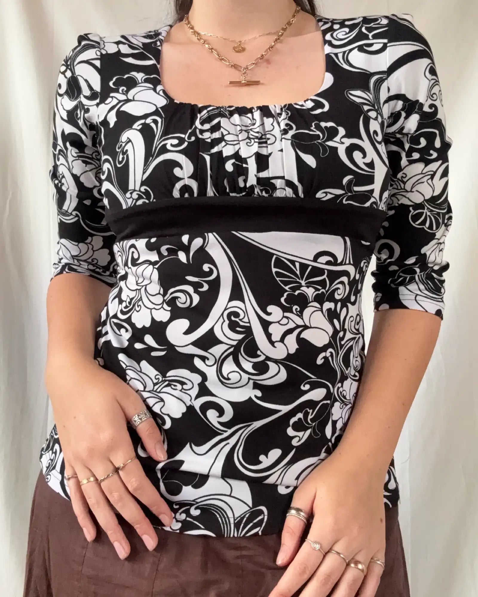 Paisley Pattern Black & White Long Sleeve