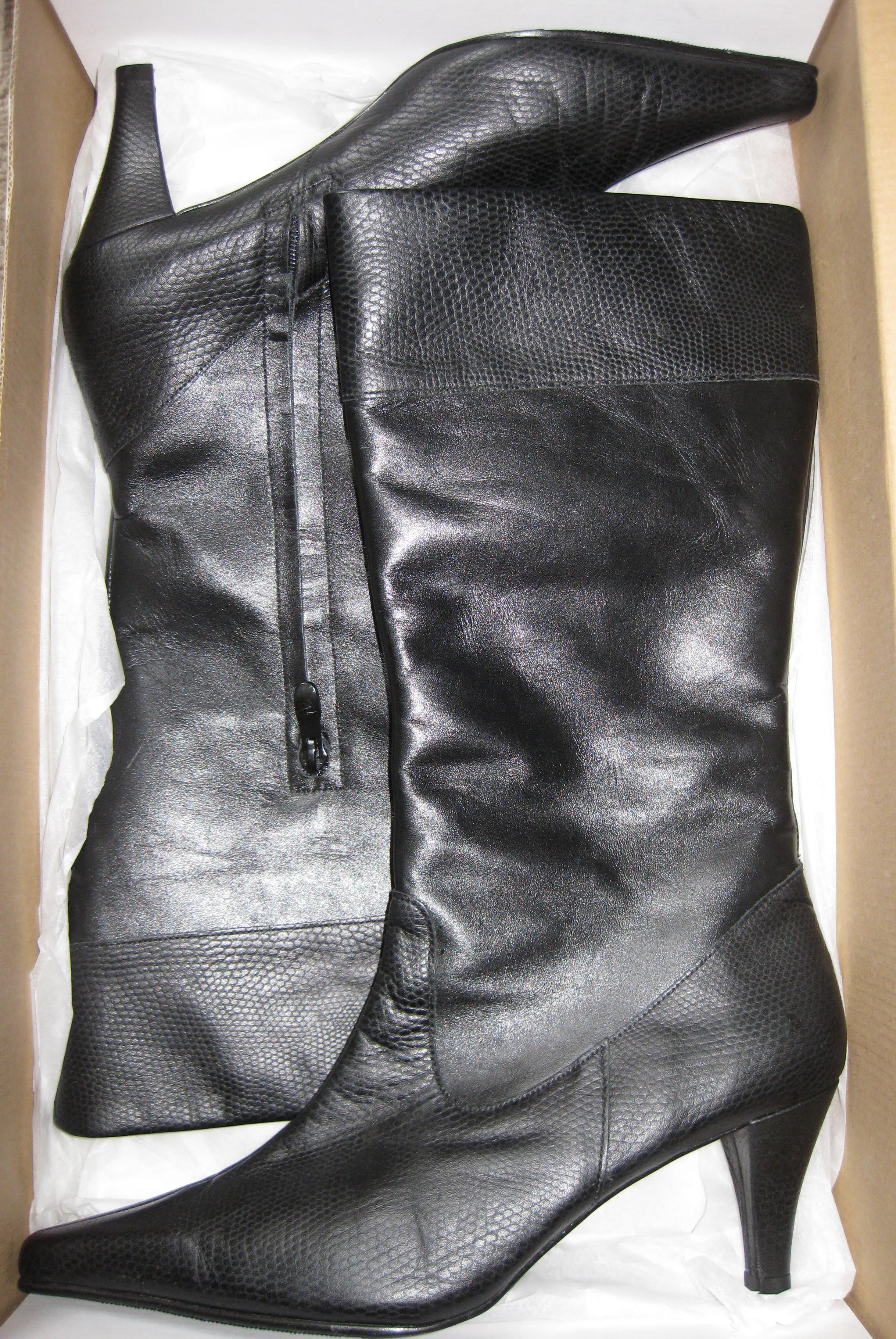 Black leather boots with pointed toe size 9