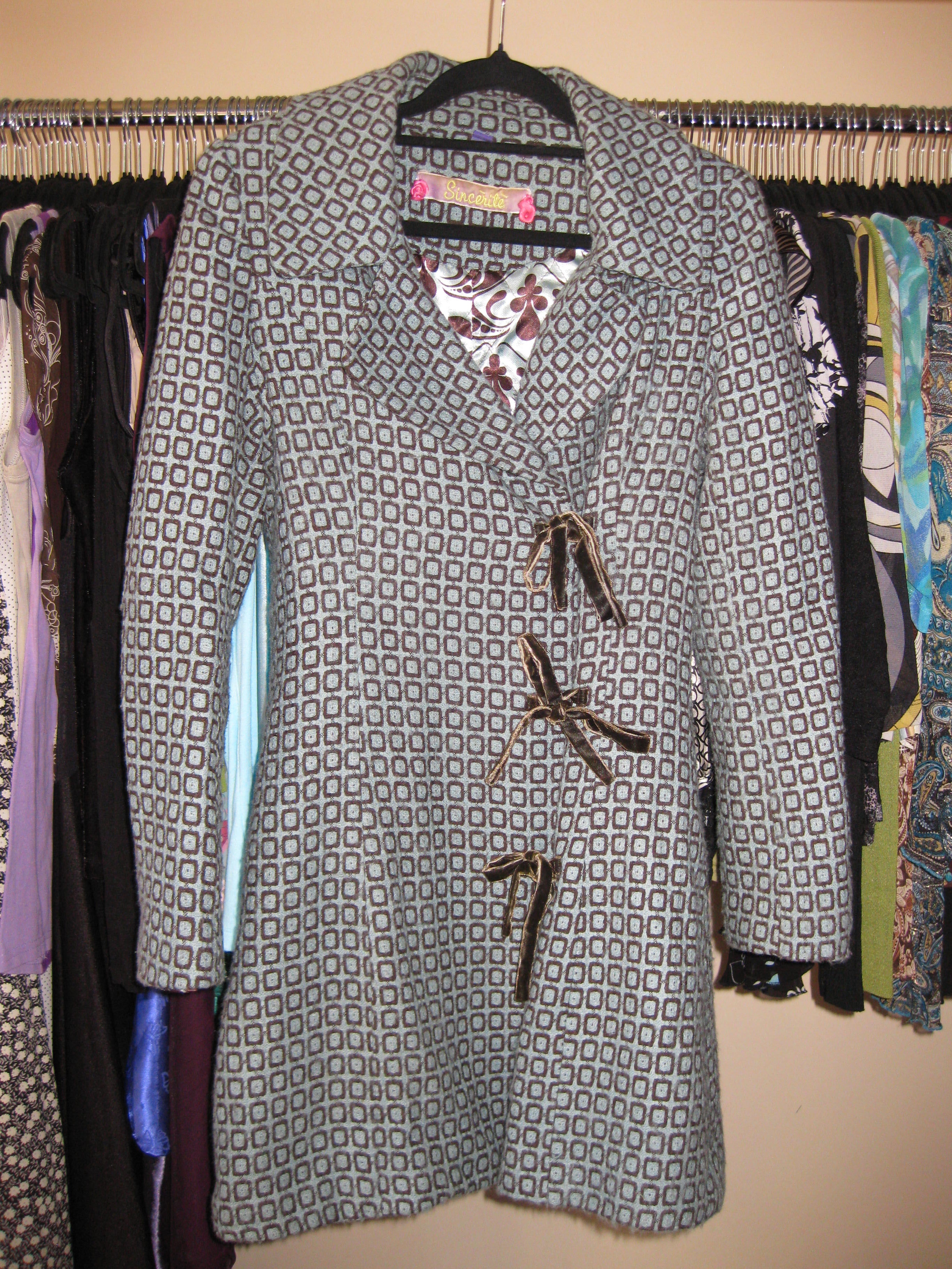 Blue and brown vintage jacket with 70s pattern size 10