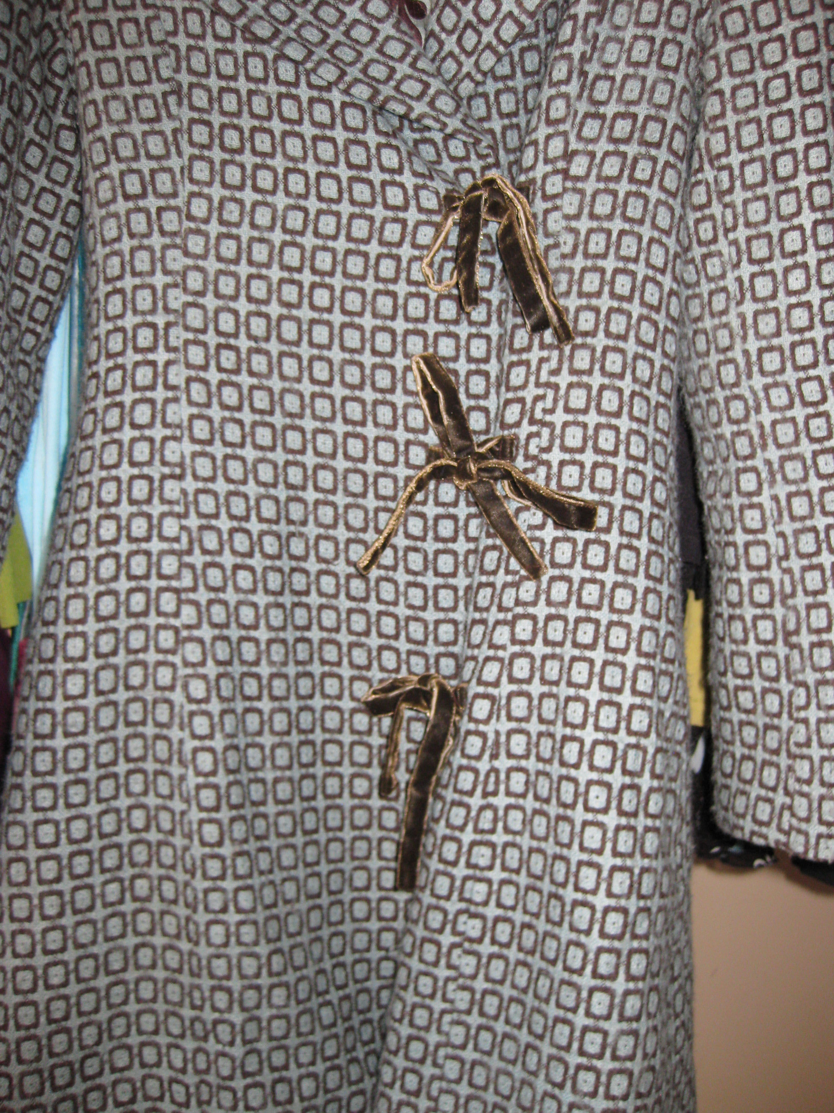 70s patterned vintage jacket in blue and brown size 10