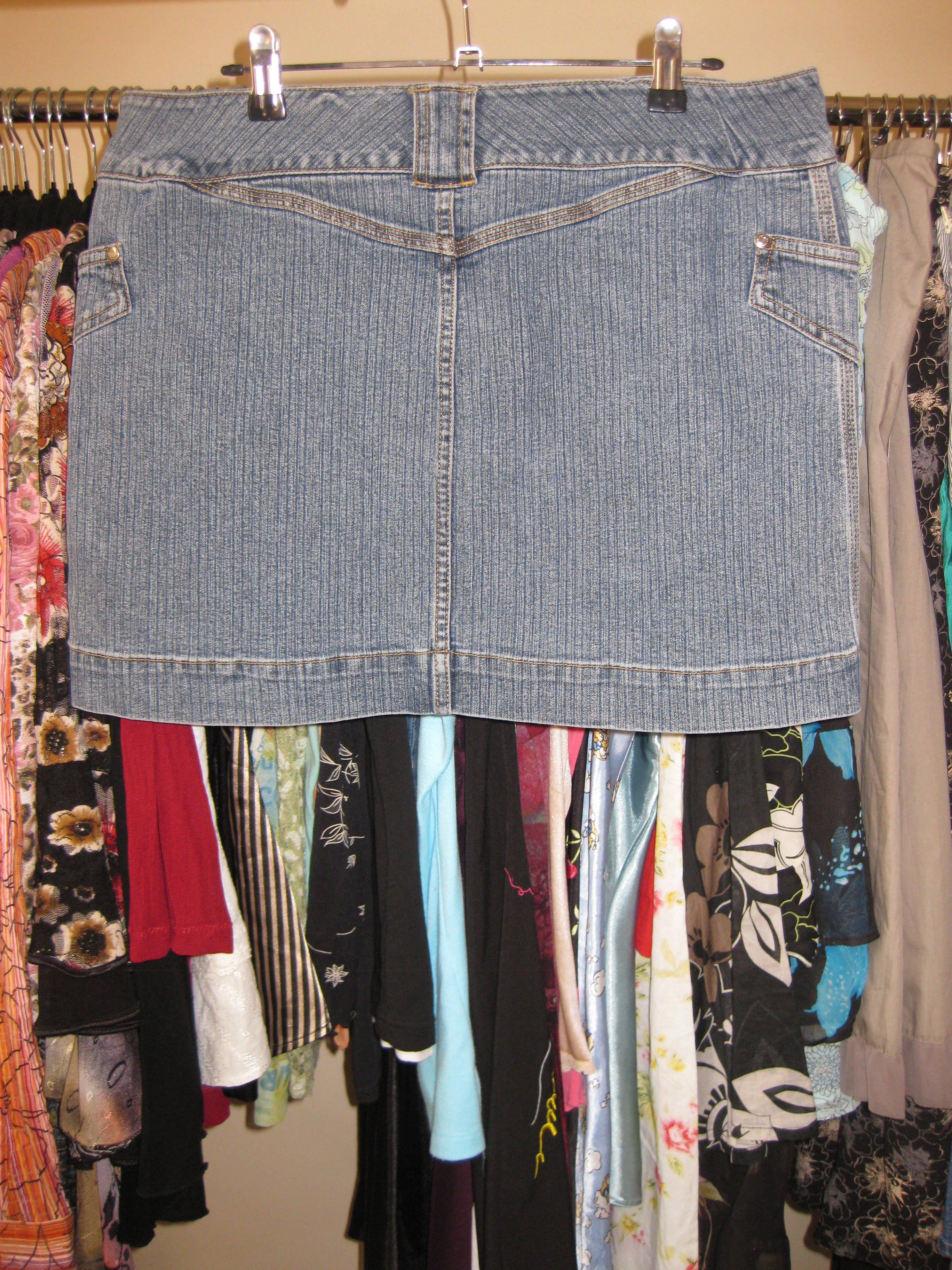 Vintage light wash denim mini skirt with stripes size M