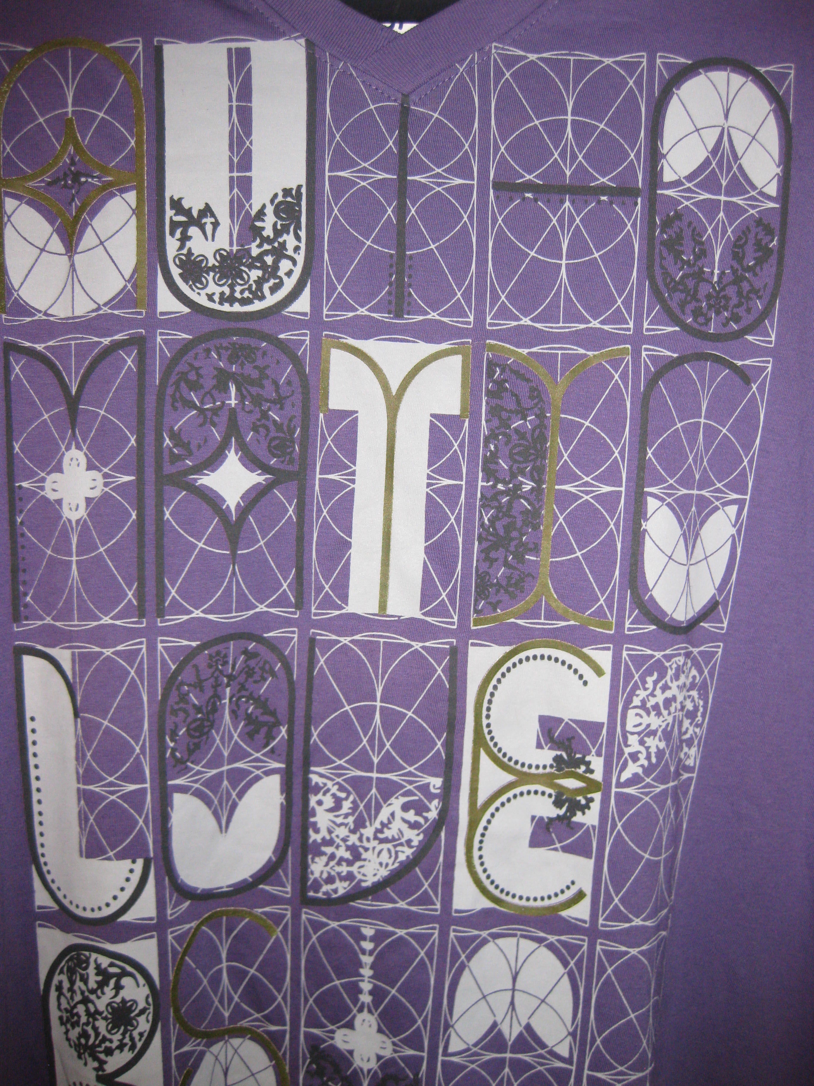 Vintage 2000s purple graphic T-shirt, size L